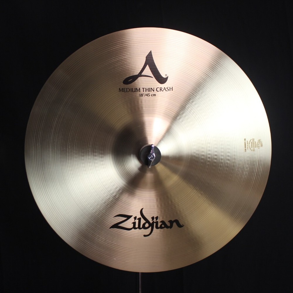 Zildjian 18" A Medium Thin Crash - 1347g (video demo)