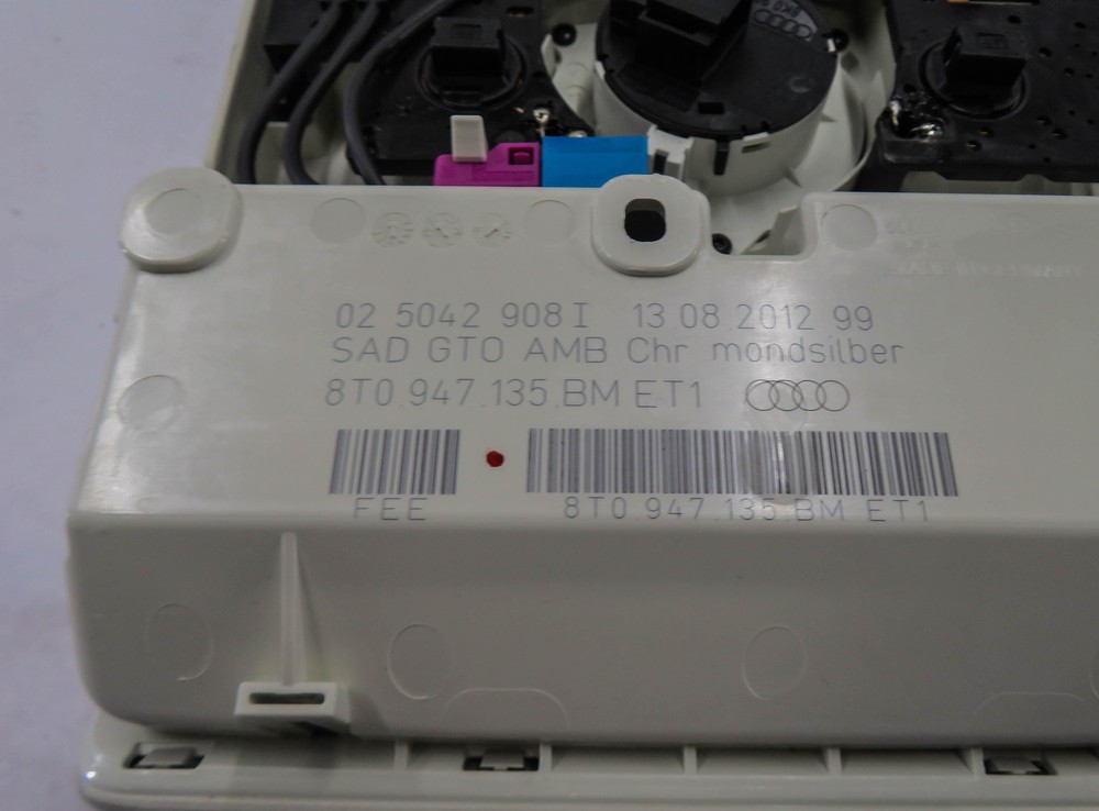 2013 AUDI Q5 (B8 8R) FRONT DOME LIGHT MAP READING COURTESY LIGHT LAMP (BEIGE)