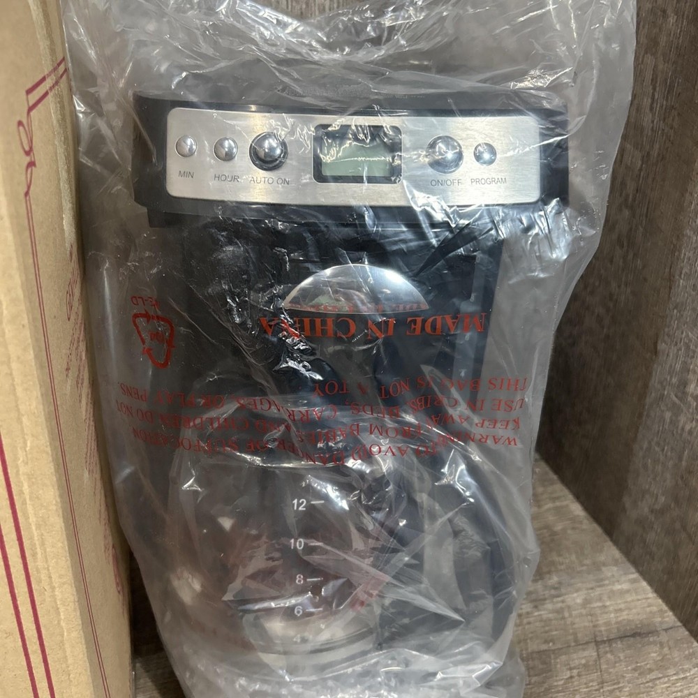 Gevalia Kaffe CM-22 J72 Black 12 Cup Programmable Coffee Maker New Open Box