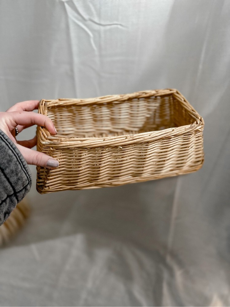 2 Rectangular wicker basket/planter