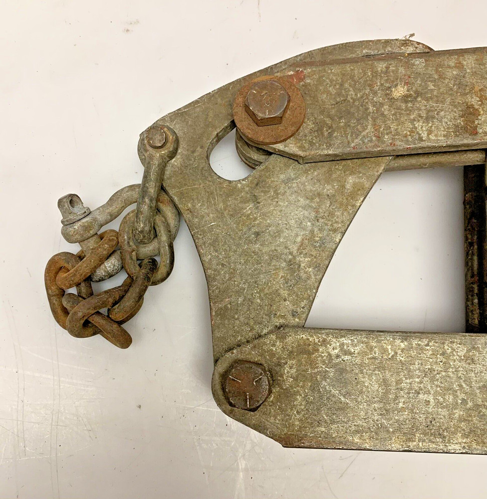 Lot Of 2 Pallet Puller