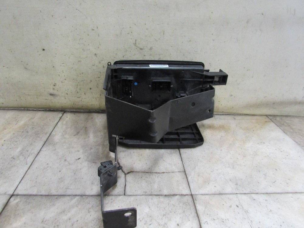 14 DODGE CHALLENGER ENGINE FUSE BOX