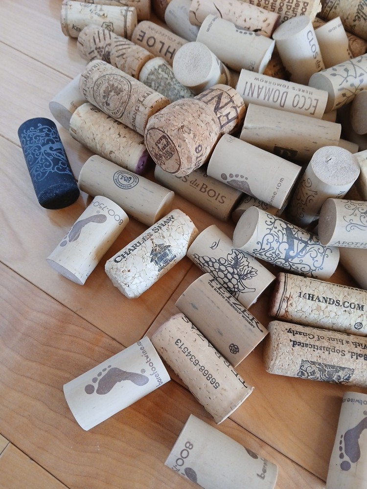 180 Pcs. NATURAL Wine CORKS ASSORTED USED