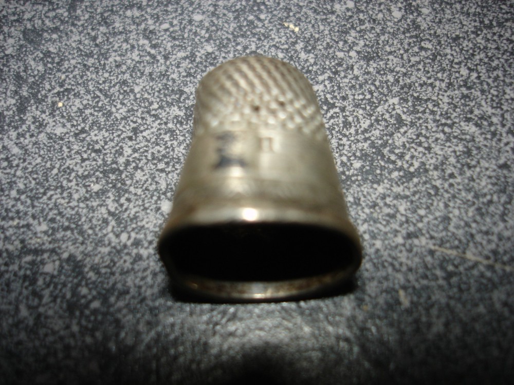 Vintage sterling silver thimble size 11