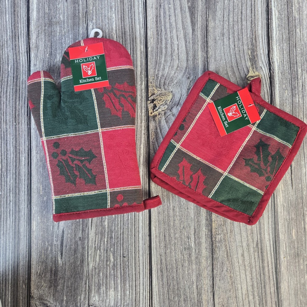 3pc Holiday Oven Mitts NEW