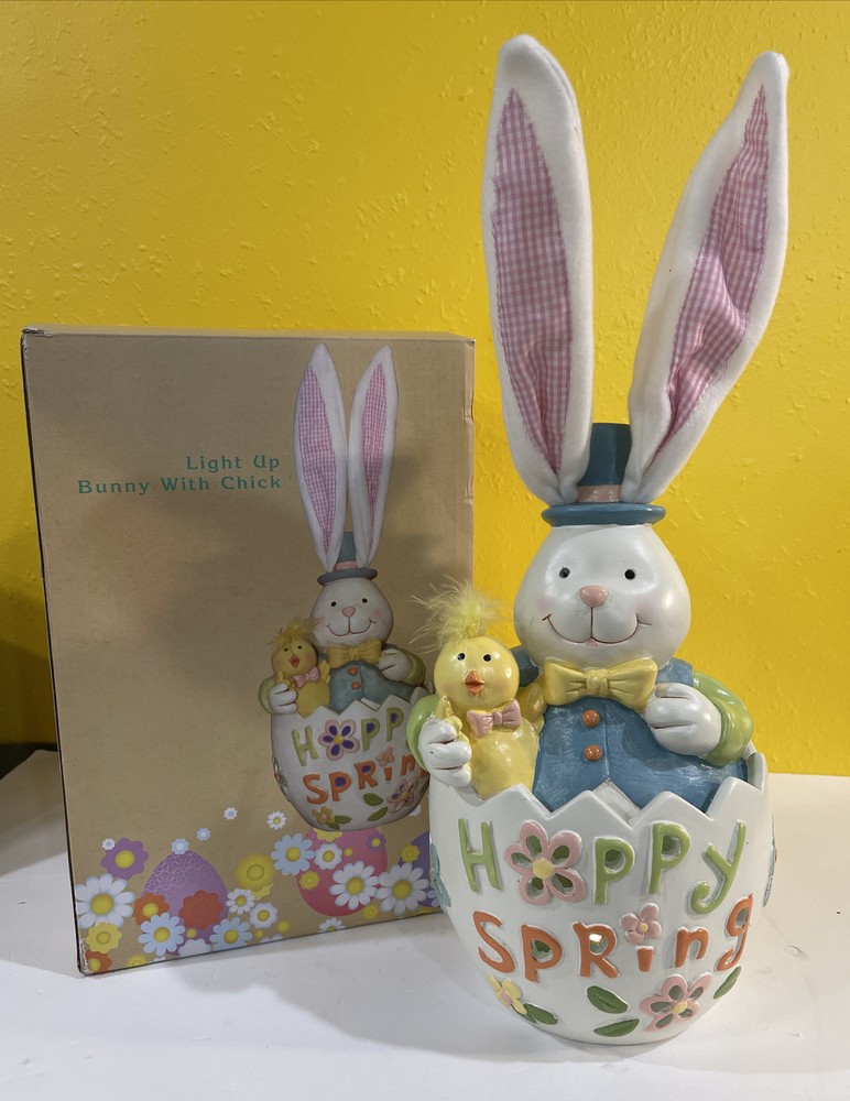Cracker Barrel Light Up Bunny With Chick Color Changing Easter Decor