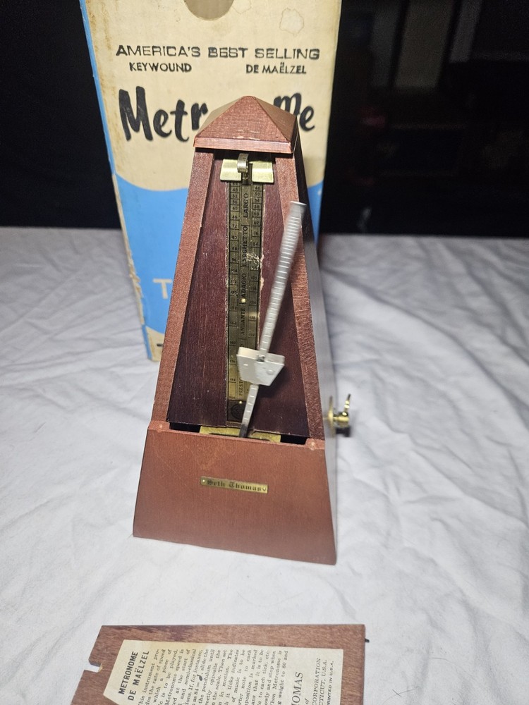 Vintage Seth Thomas Solid Wood Pyramid Metronome de Maelzel