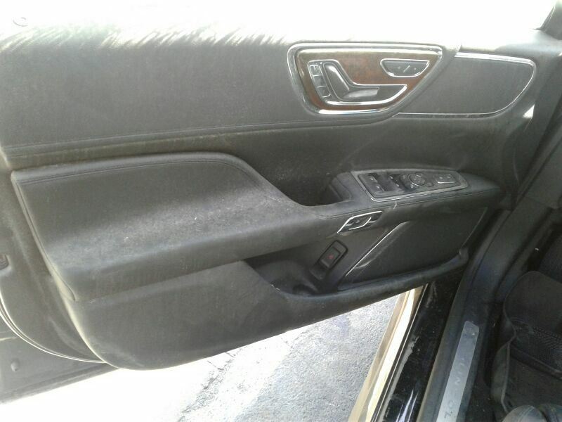 CONTINTAL 2017 Rocker Panel Moulding 76767