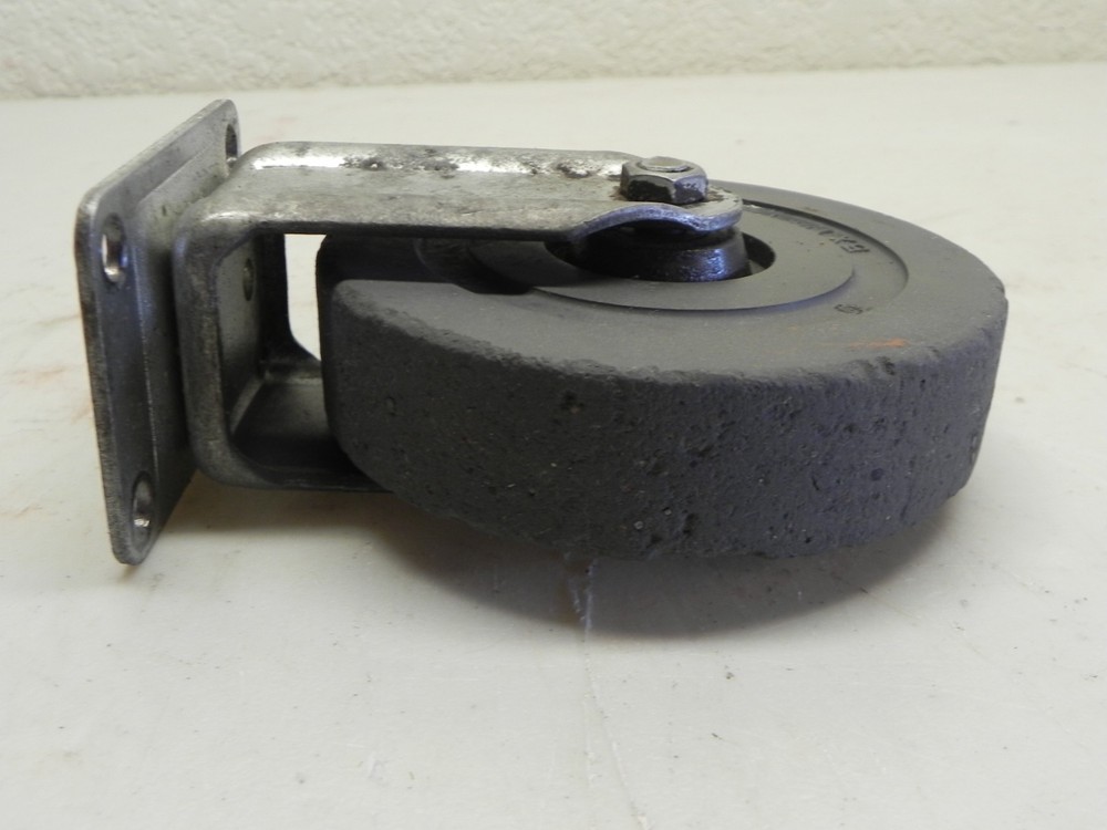 Vintage Snap-On Roll Cab 1 Piece Caster Fixed 5-4700-S