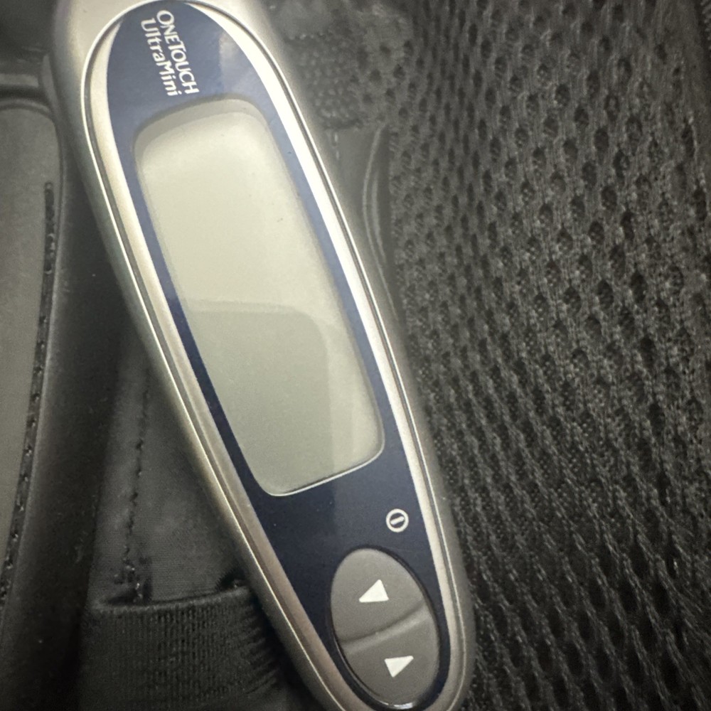 One Touch Ultra Mini Glucose Meter & Case New Tested