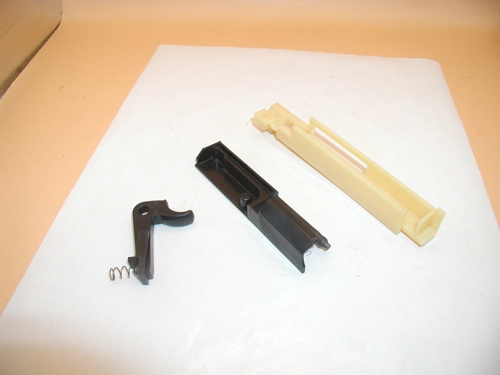 Crosman 2100 Classic - Bolt Assembly