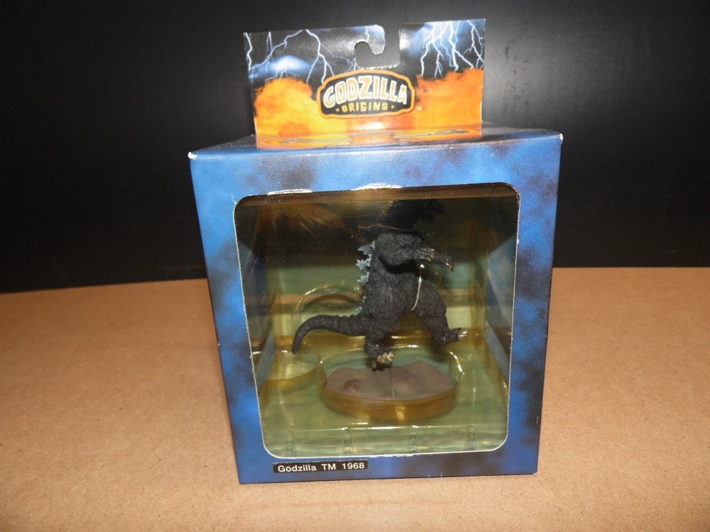Godzilla Origins Cold cast Chess piece 2002 X-Plus (Godzilla 1968)