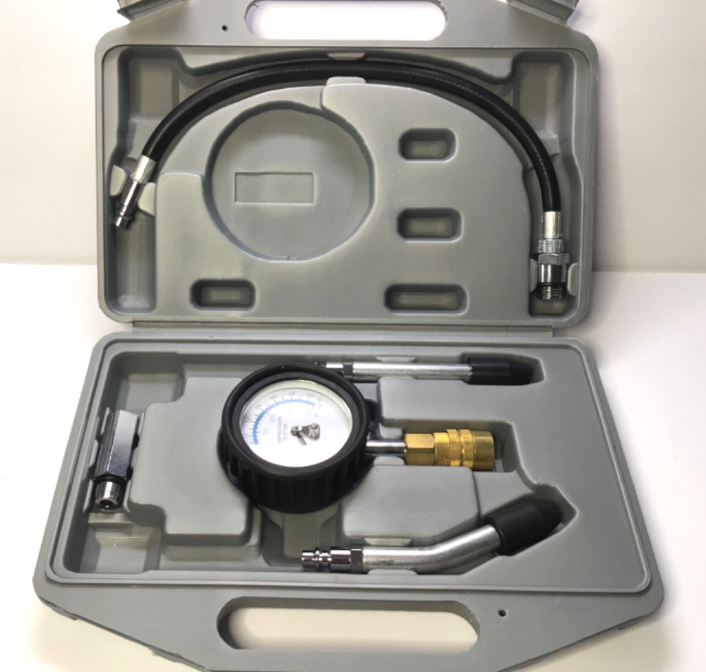 UNIVERSAL ENGINE COMPRESSION TESTOR KIT W/CASE 0-300PSI