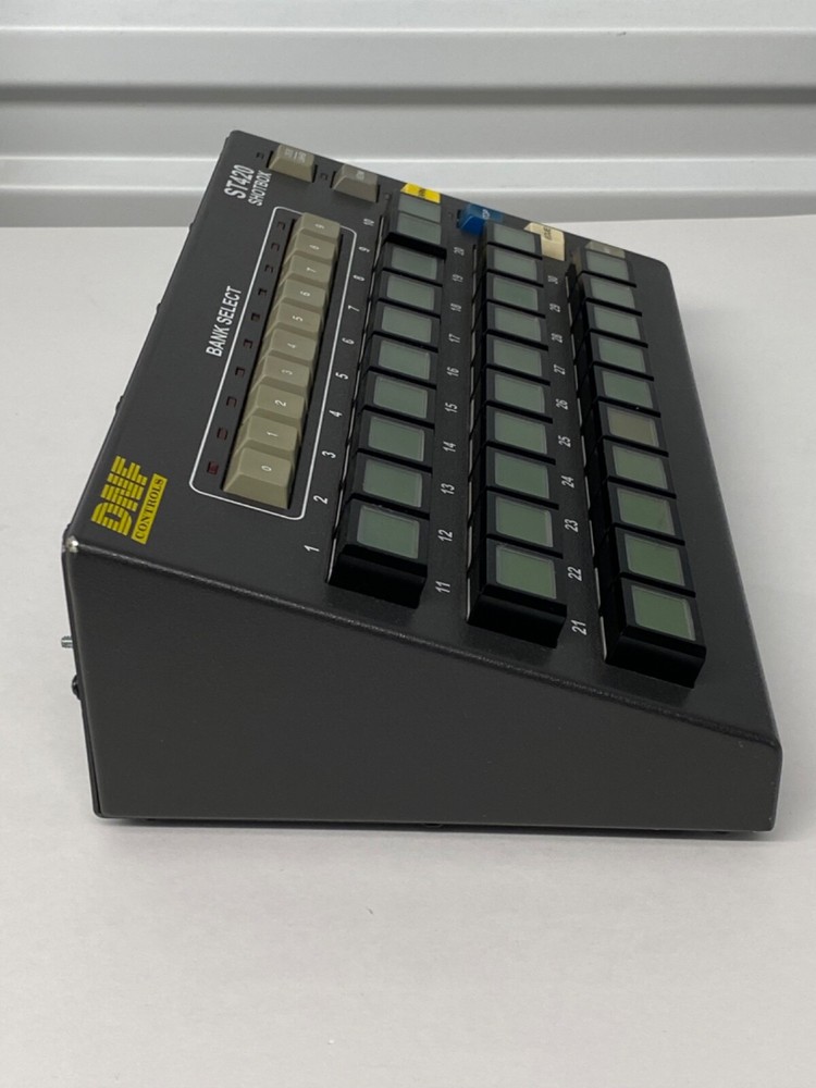 DNF ST300 VTR/DDR CONTROLLER & DLM ST420 SHOTBOX UNTESTED
