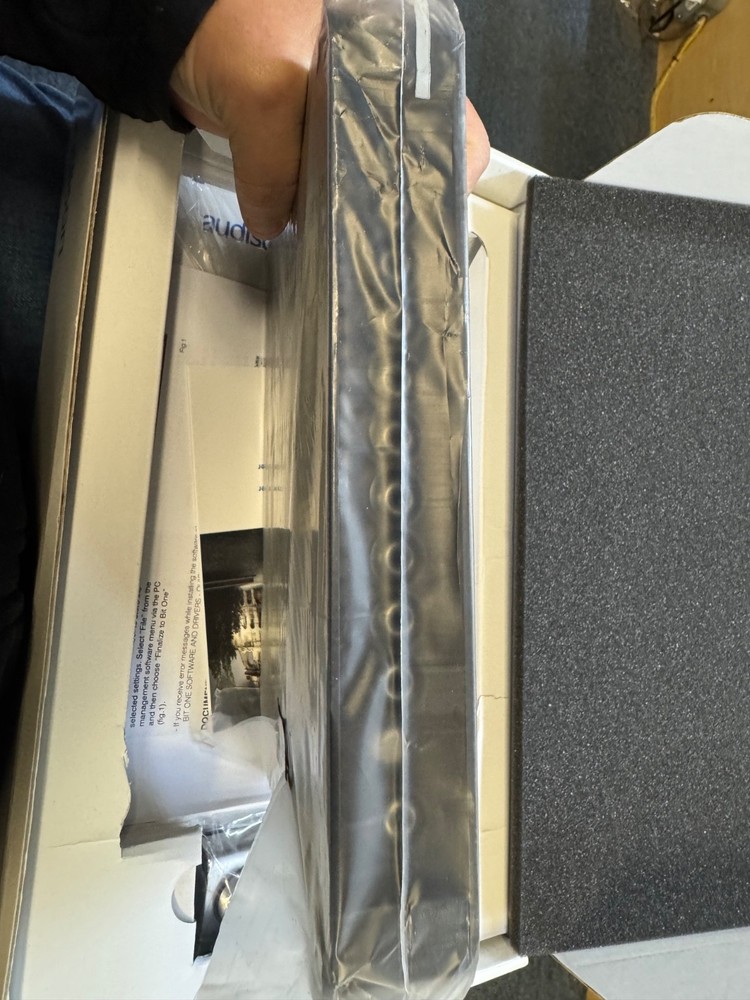 audison bit one new, open box