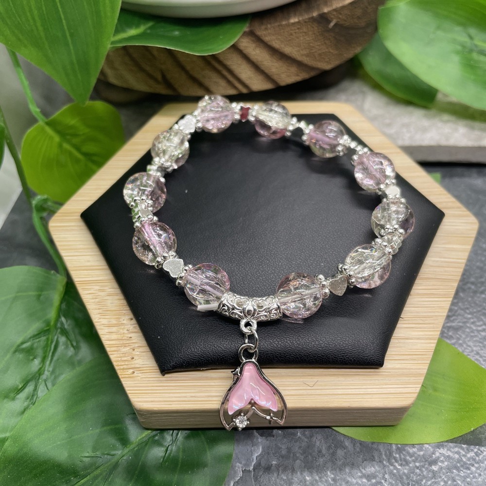 Handmade Beaded Stackable 7” Plus Stretch Charm Bracelet New Heart B8442