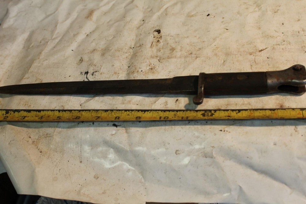 British fighting knife  Bayonet,