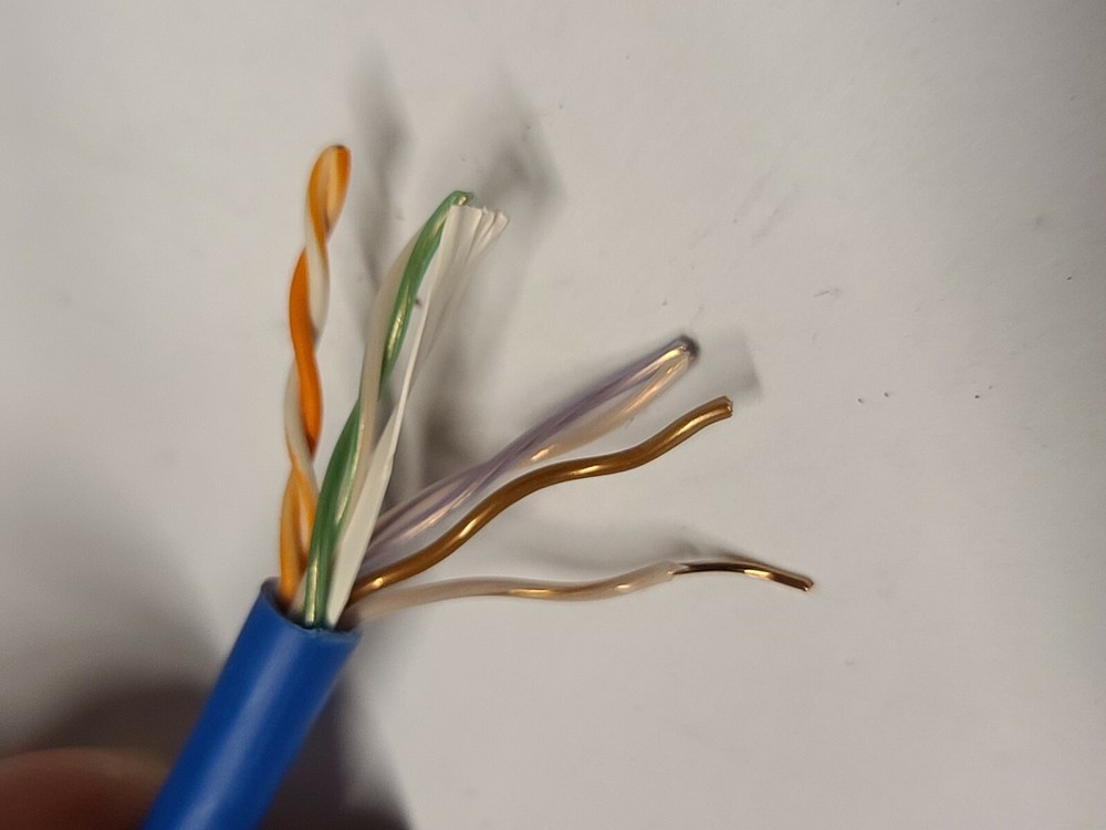 Commscope CS34P 23/4P Cat6 U/UTP WebTrak Plenum CMP Network Cable Blue /100ft