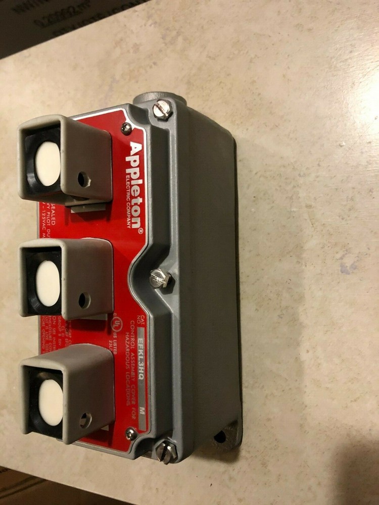 appleton hazardous location  3 pushbutton control station