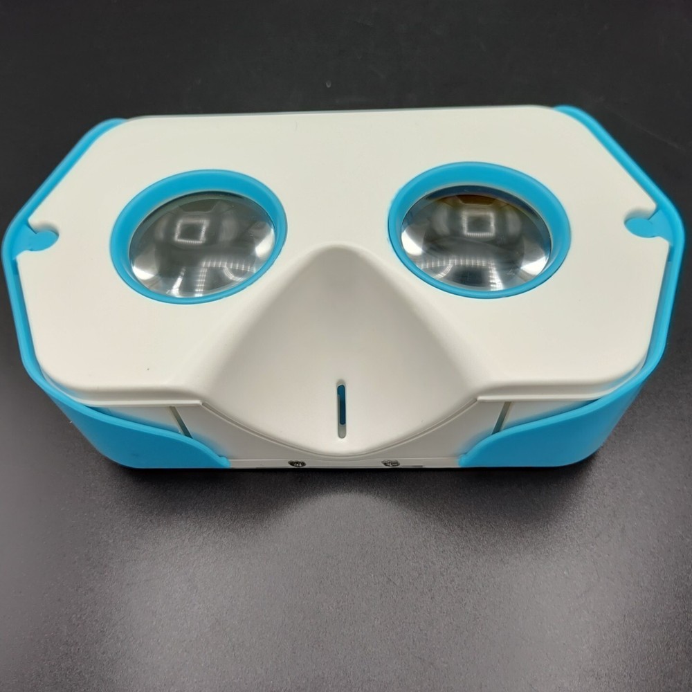 Google I AM Cardboard Virtual Reality Blue and White Plastic Kit Android iPhone