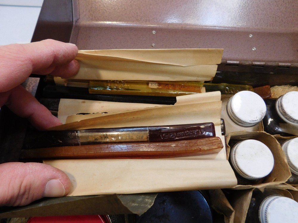 Vintage Art Woodworking Tool Box Kit