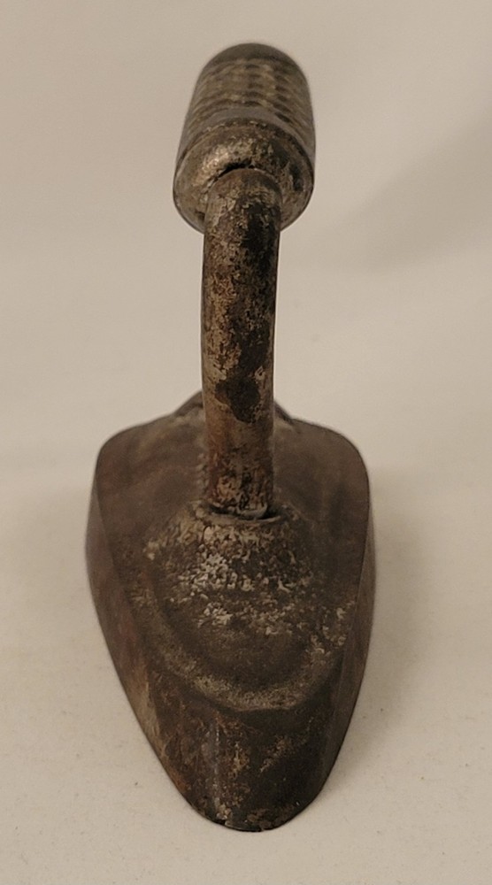 Antique Cast Iron "HUB" Clothes Flat Iron