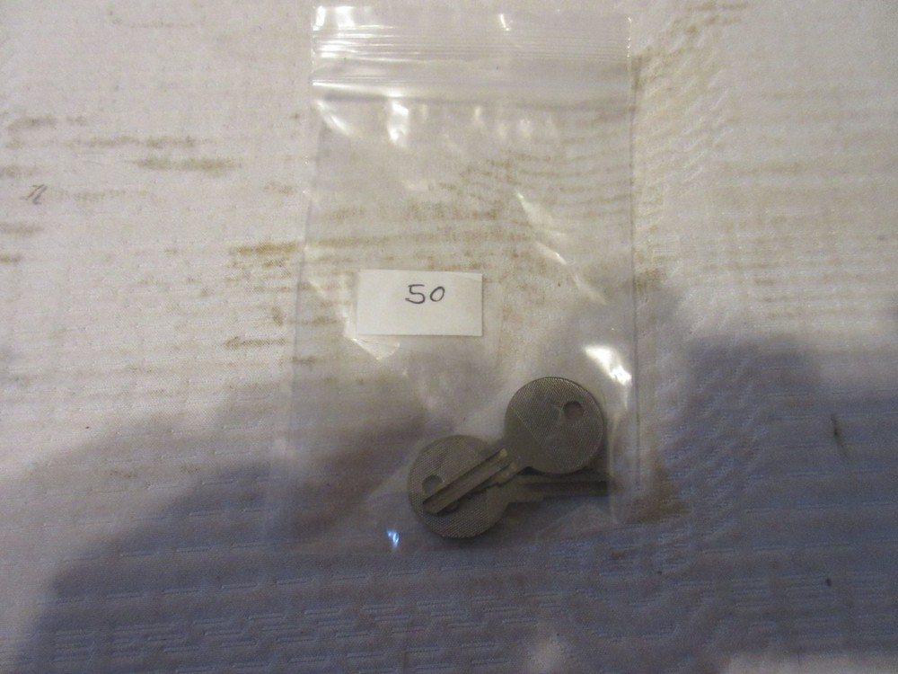 VINTAGE SONY KEYS LOCK