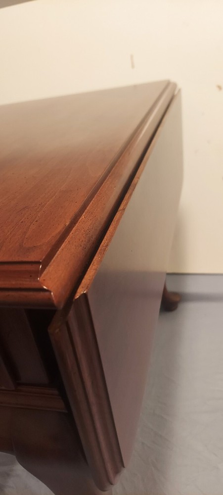 Ethan Allen Solid Cherry Queen Anne Style Drop Leaf Side Table w/Drawer vintage