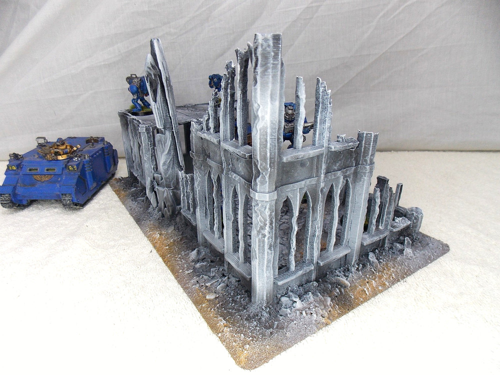 WARGAMING TERRAIN PAINTED BUILDING