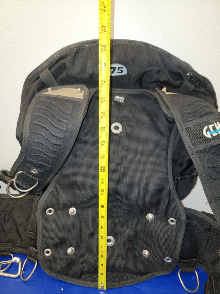 GENESIS RECON 75 SCUBA DIVING BCD Size (M) -👁 See Details.