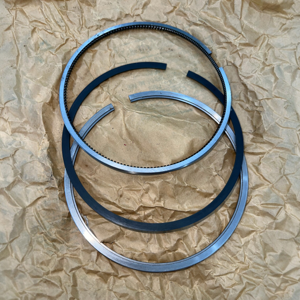 New Cummins ISC/ISL 8.9L Piston Ring Set - 3800912