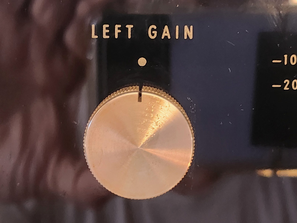 McIntosh MC 2505 solid state power amplifier