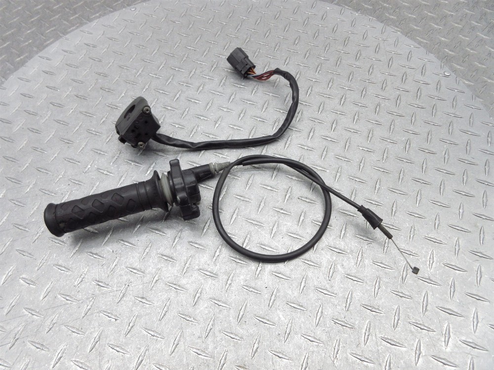 2004 02-06 Ducati Monster 600 M600 Right Handlebar Switch Throttle Control Cable