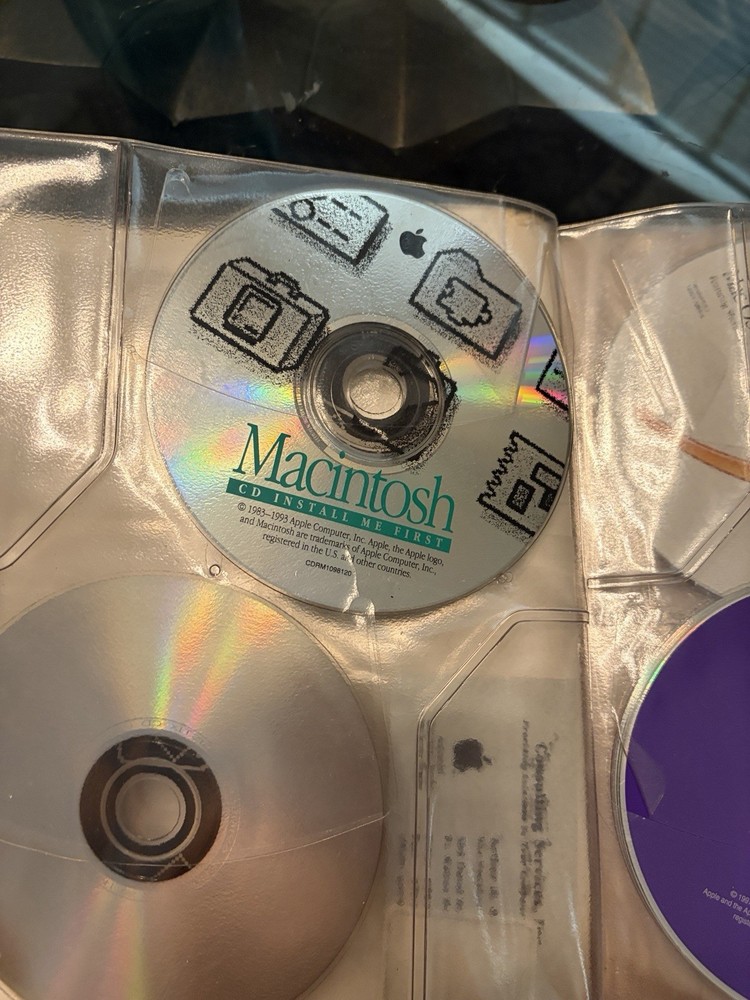 Vintage Apple Install Disk CD Mac OS 8 9