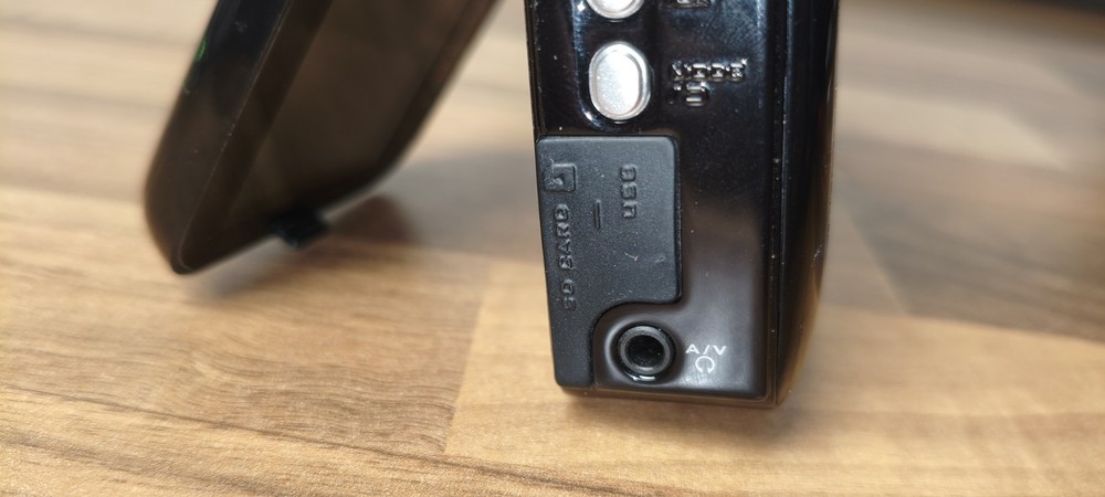 Aiptek DZO-V5OS 5.0MP Compact Digital Video Camera Camcoroder Black Tested