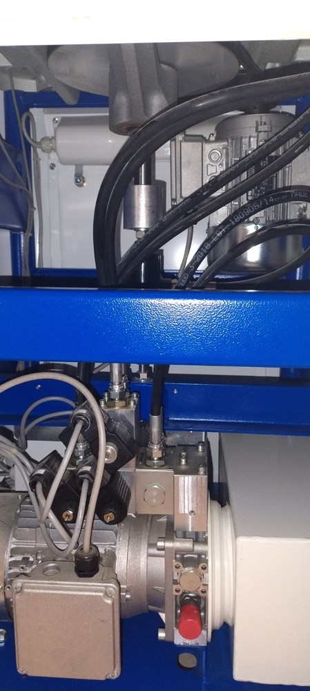 Italiana semi automatic dough divider rounder SPA A 15