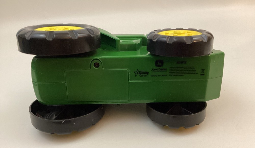 John Deere Tractor Flashlight Working with Sound Roll & Go Toy Learning Curve