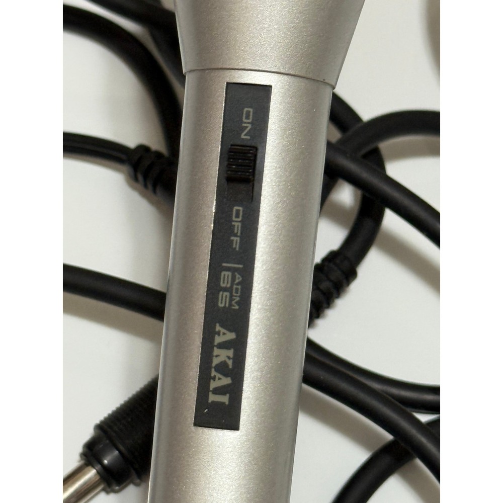 Vintage AKAI ADM-40 Dynamic Microphone