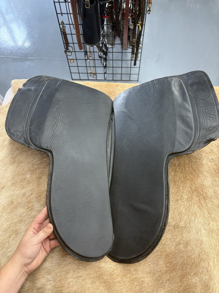 SaddleRight English Leather Pad