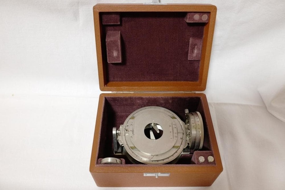 Antique Leitz Universal Rotating Stage UT2 Reflected Light Polarizing SN3201