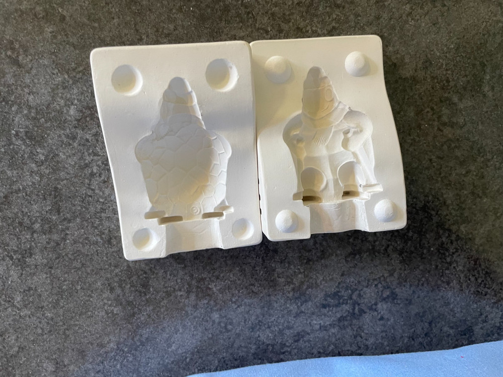 TM 49 - Turtle Skiing Ceramic Mold