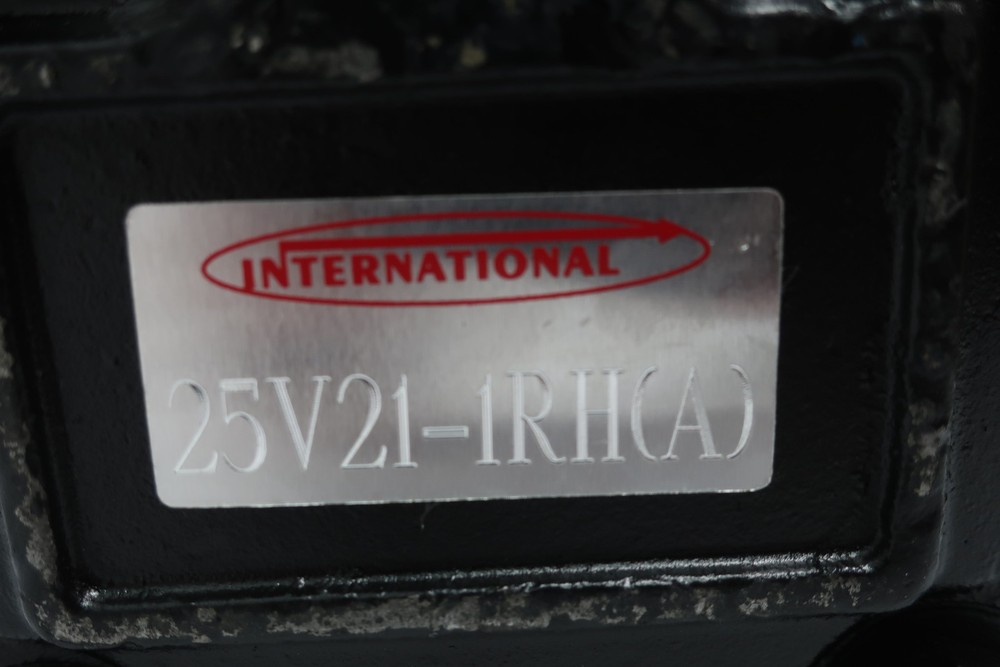 International 25V21-1RHA Hydraulic Vane Pump