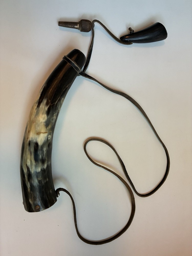 Vintage Powderhorn Muzzle Loader w/ Plug, Scoop & leather Shoulder Strap