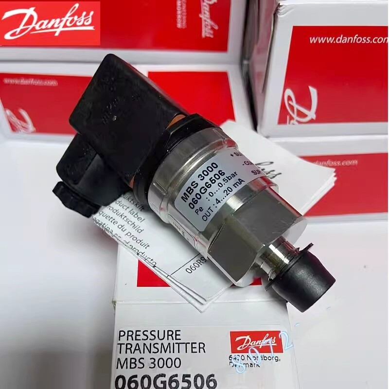 1pcs Danfoss Pressure Transmitter Sensor MBS3000 060G6506 0-0.5bar