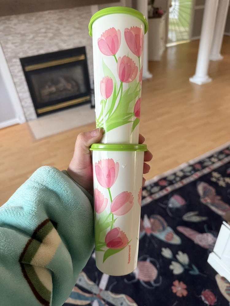 Tupperware Tulips Tumblers With Lids