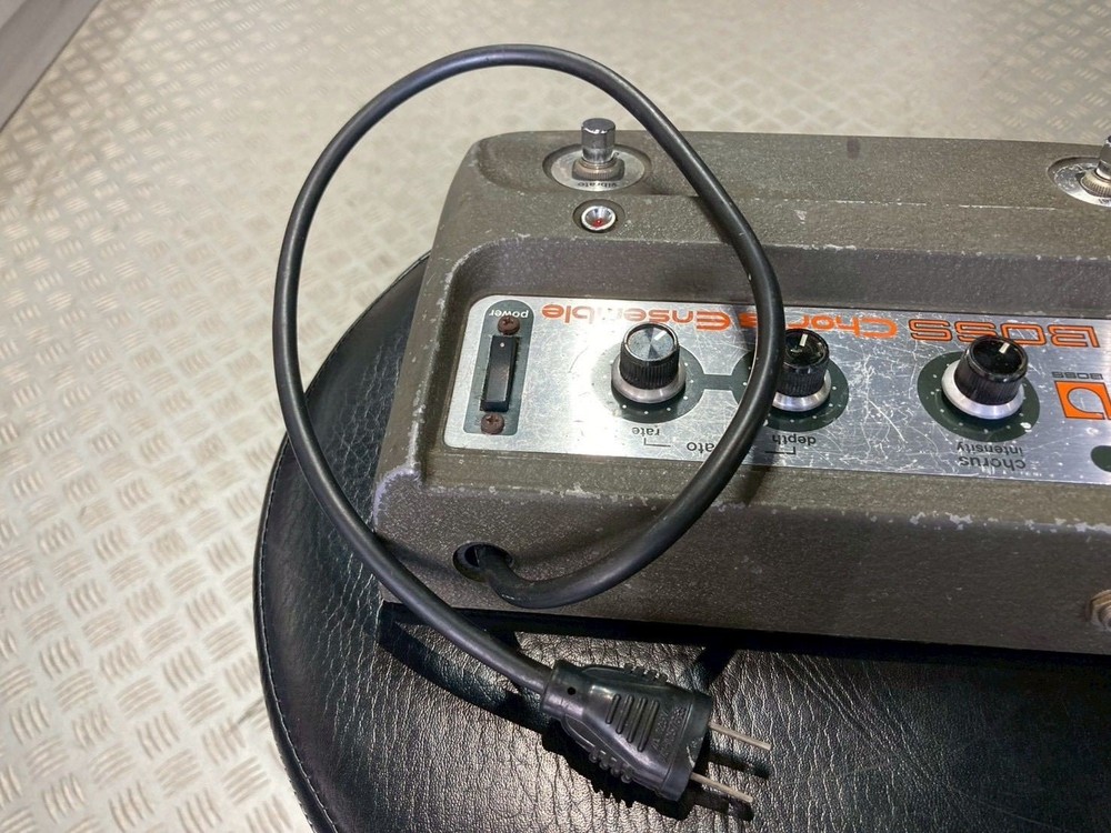 BOSS CE-1 858732
