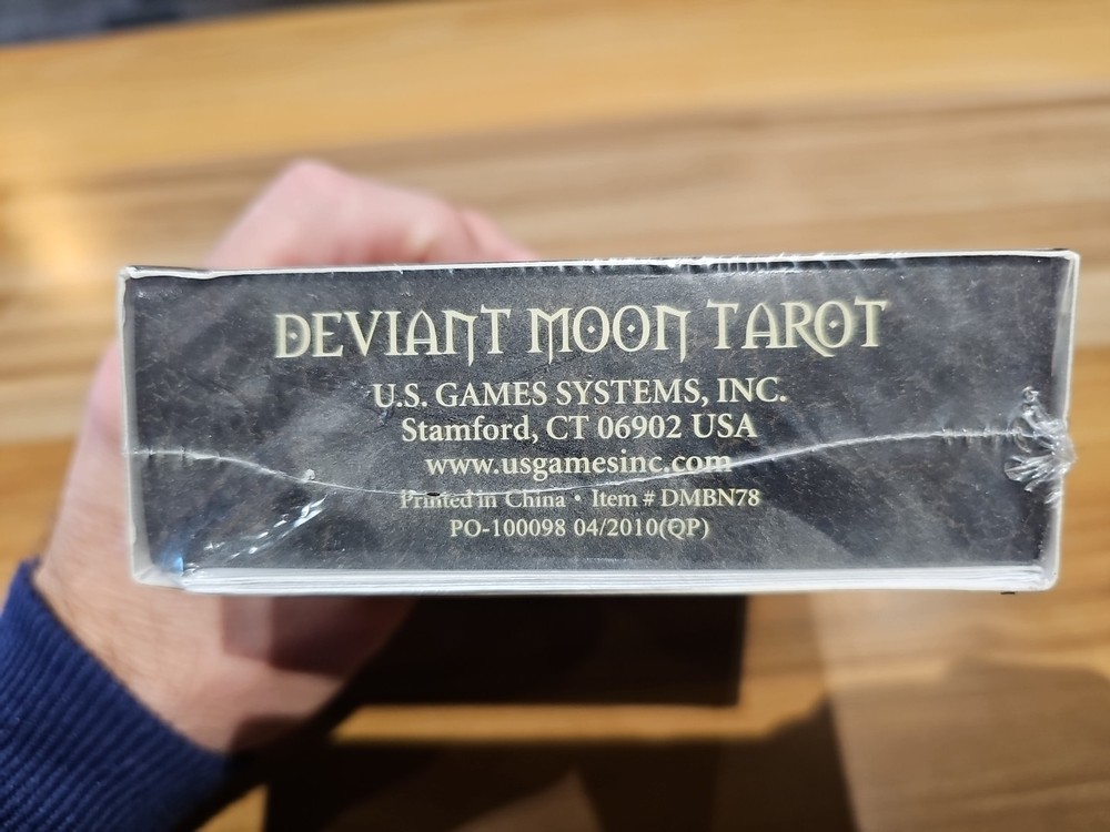 DEVIANT MOON TAROT CARD DECK PATRICK VALENZA U.S. GAMES SYSTEMS COMPLETE SET NEW