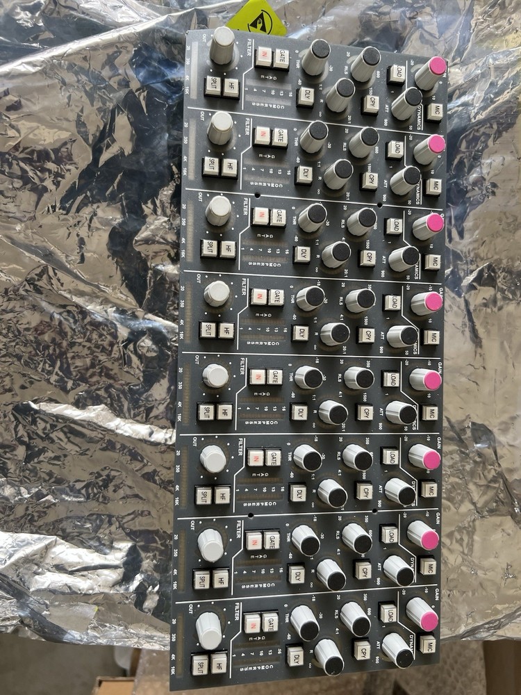 Solid State Logic C200 HD Dynamics Tile -#626713x1