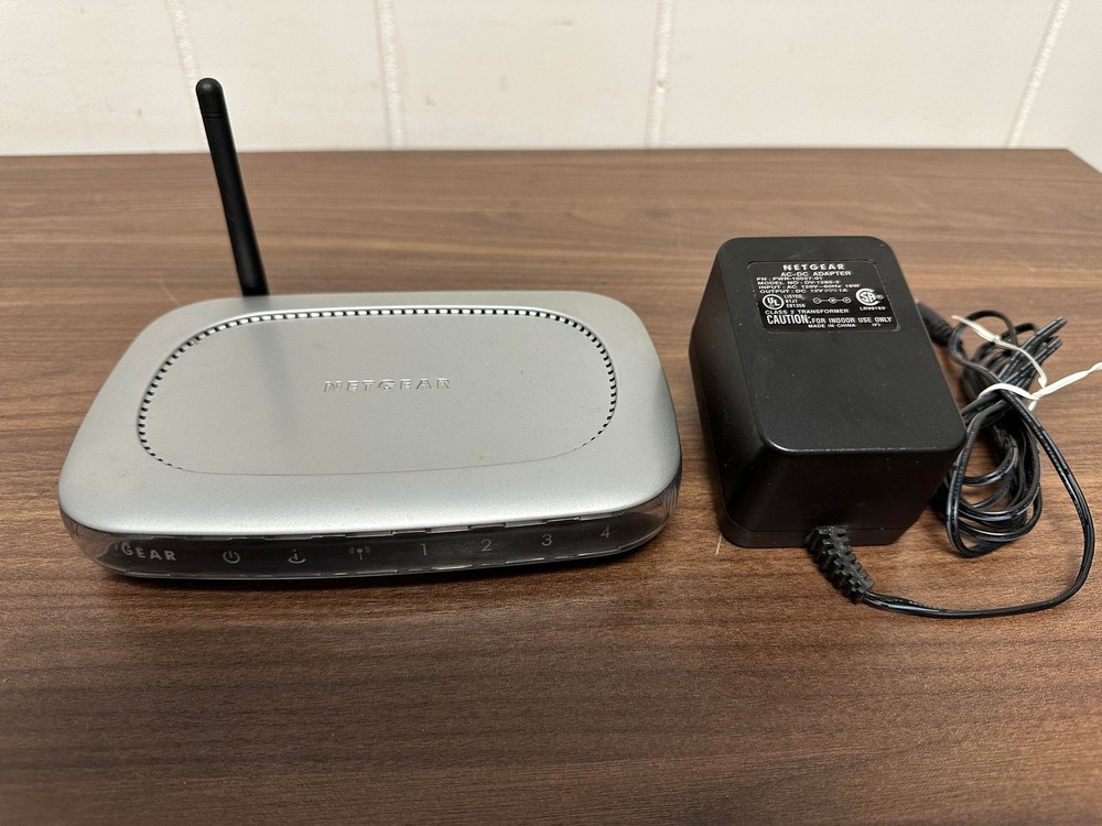 Netgear Wireless Router WGT624 V2 With Power Cord