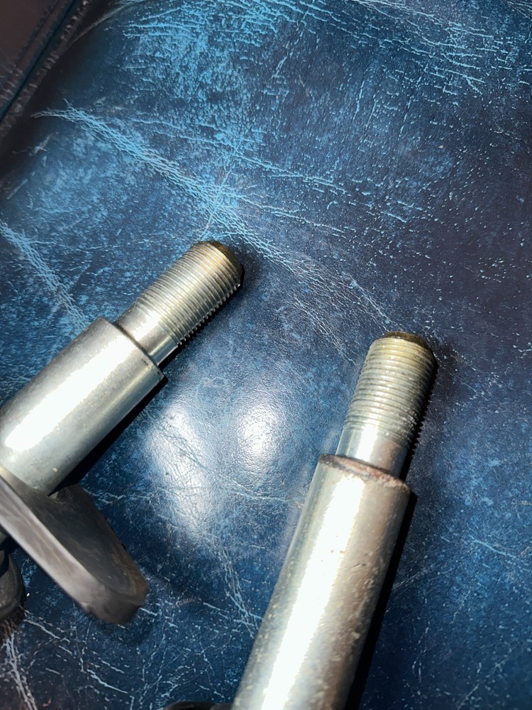 Classic Mini 1976+ Front Subframe Tower Bolts Fitting - Sub Frame Austin Rover